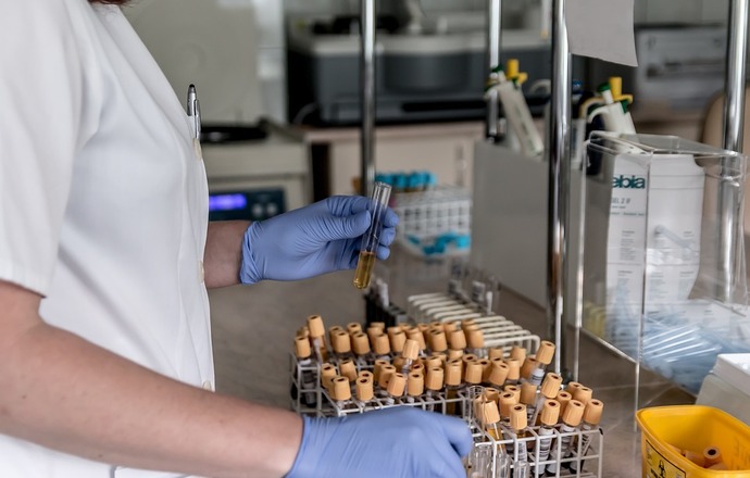Dzień Diagnosty Laboratoryjnego – cichego bohatera wspierającego pracę lekarza
