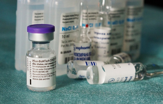 Pfizer rekomenduje trzecią dawkę szczepionki! 