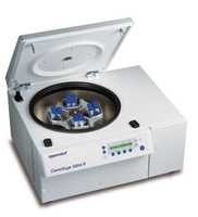 Wirówka 5804R, 230 V/50-60 Hz z rotorem A-4-44 i adapterami na probówki Flacon 15/50 mL z w